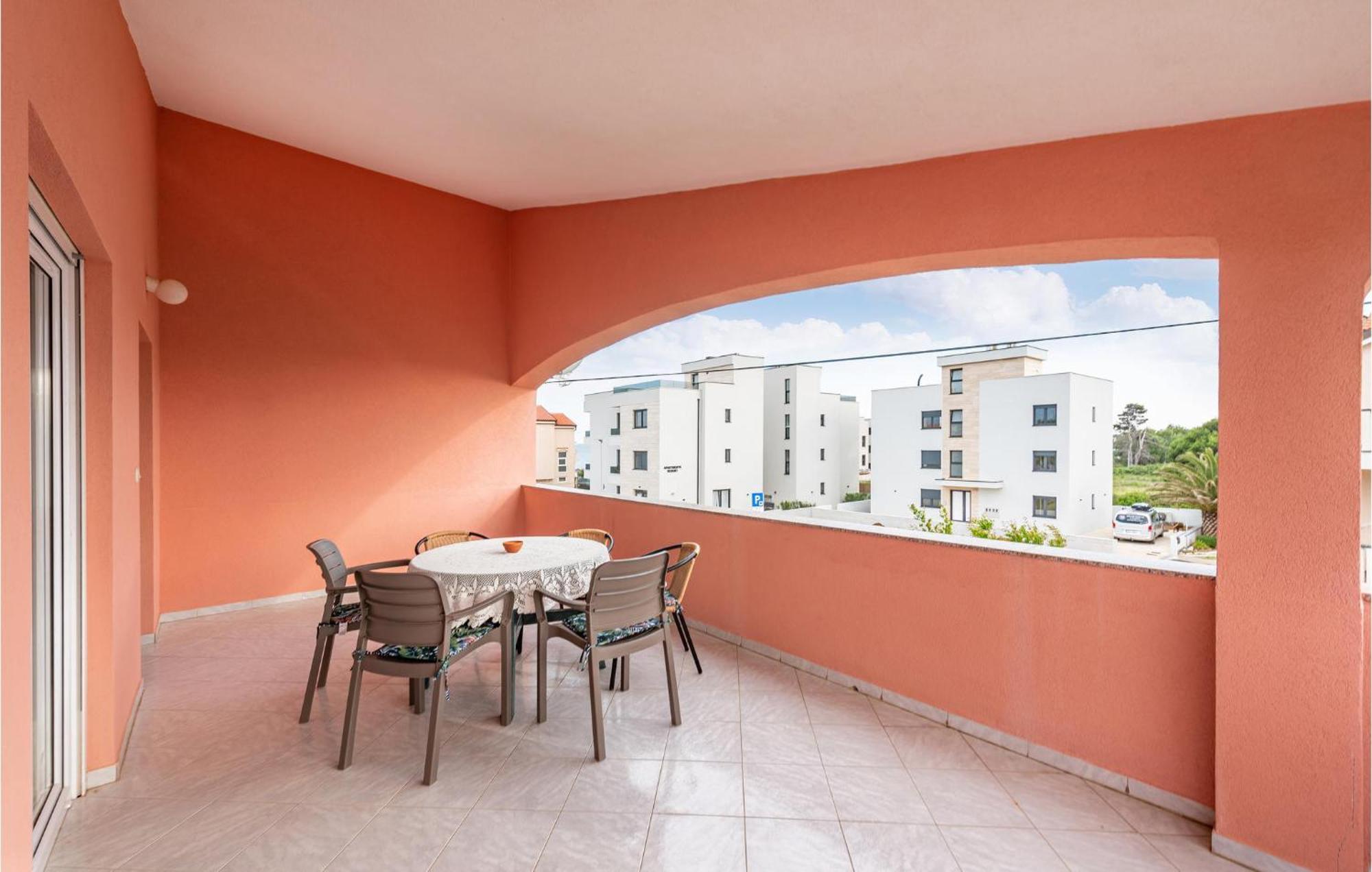 Beautiful Apartment In Vir With Wifi Екстериор снимка