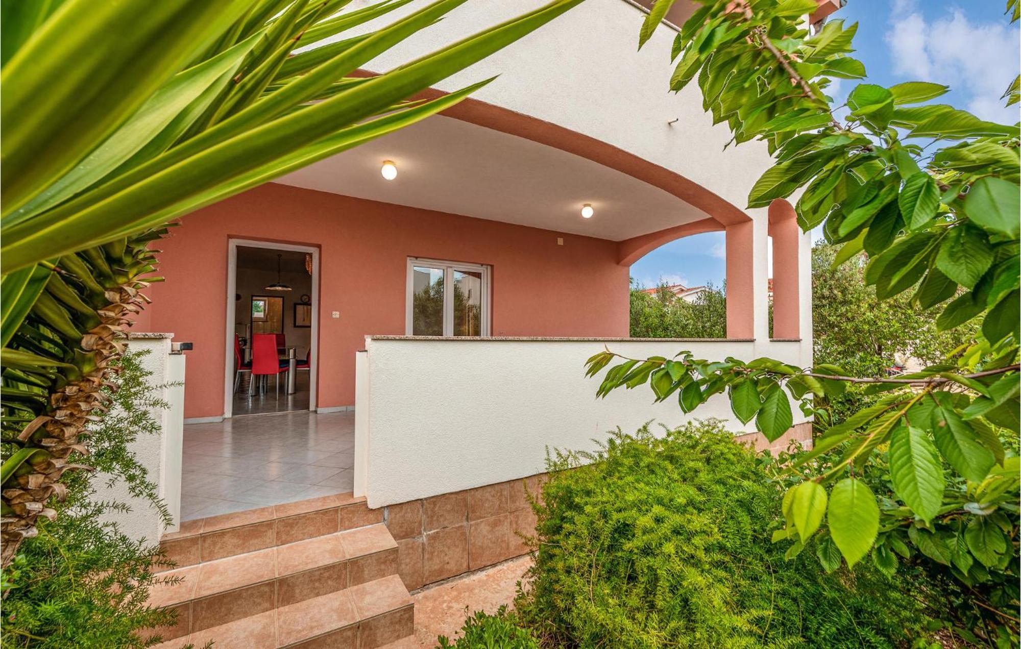 Beautiful Apartment In Vir With Wifi Екстериор снимка