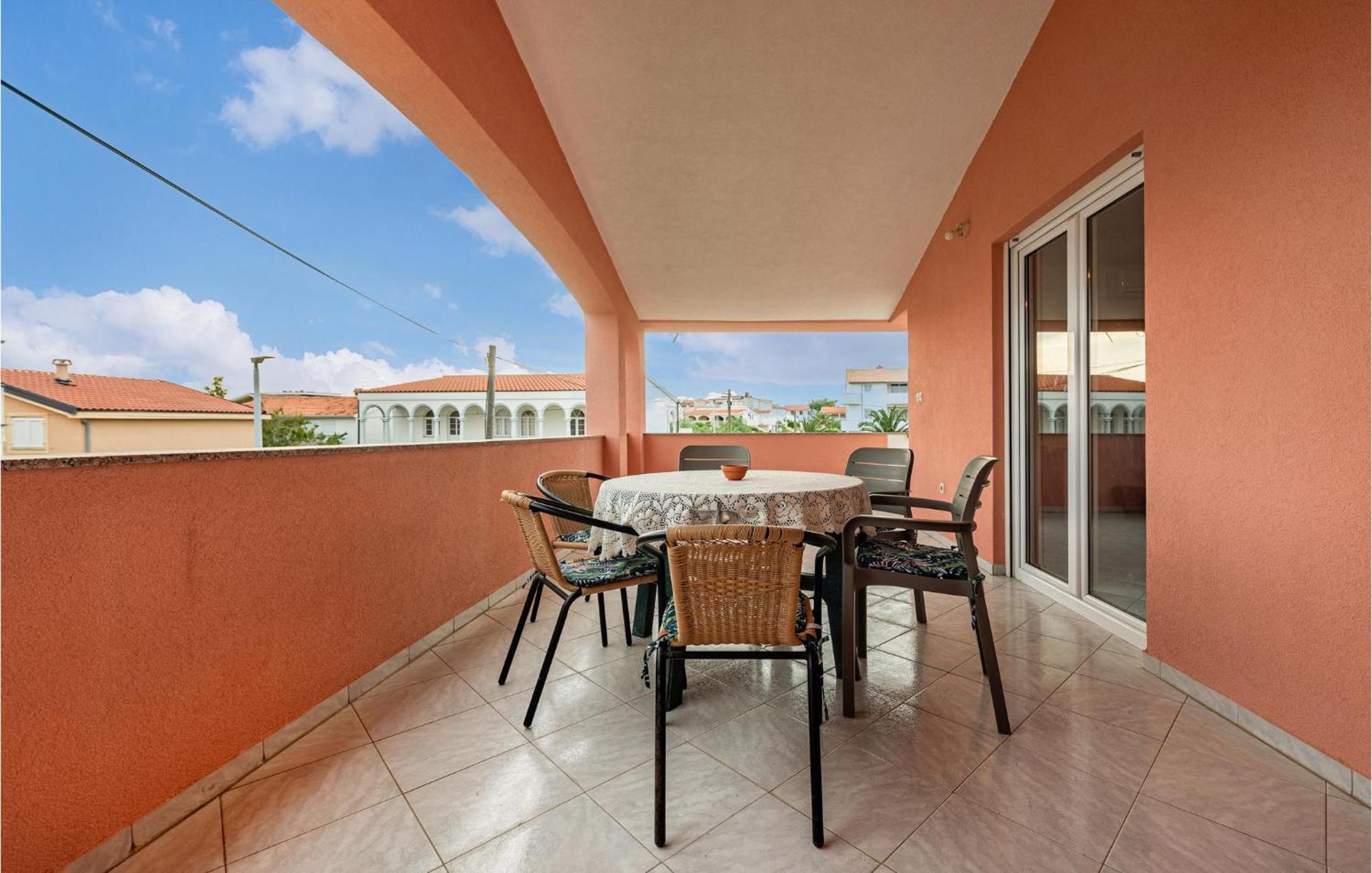 Beautiful Apartment In Vir With Wifi Екстериор снимка